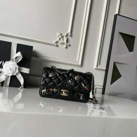 Picture of Chanel Handbags _SKUfw241654352fw